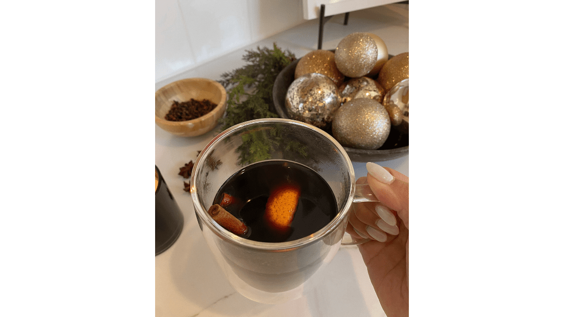 Hot Spiced Mulled Wine